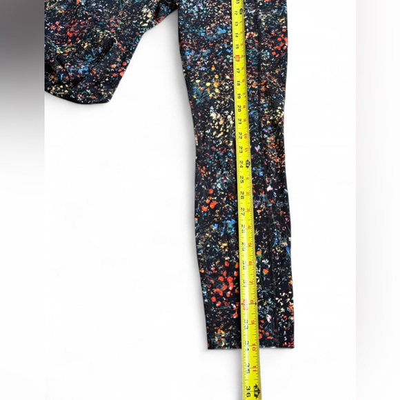 Lululemon Fast & Free 7/8 Tight II *Nulux 25” – Flowerescent Multi | Size 10 - Picture 3 of 5